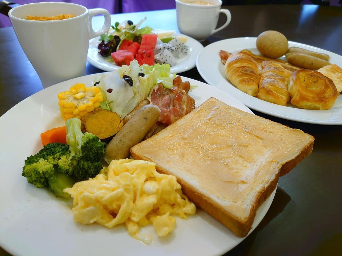 จัสต์ พาเลซ Hotel ไทเป ภายนอก รูปภาพ